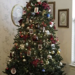 The beautiful Tiffin House Christmas tree